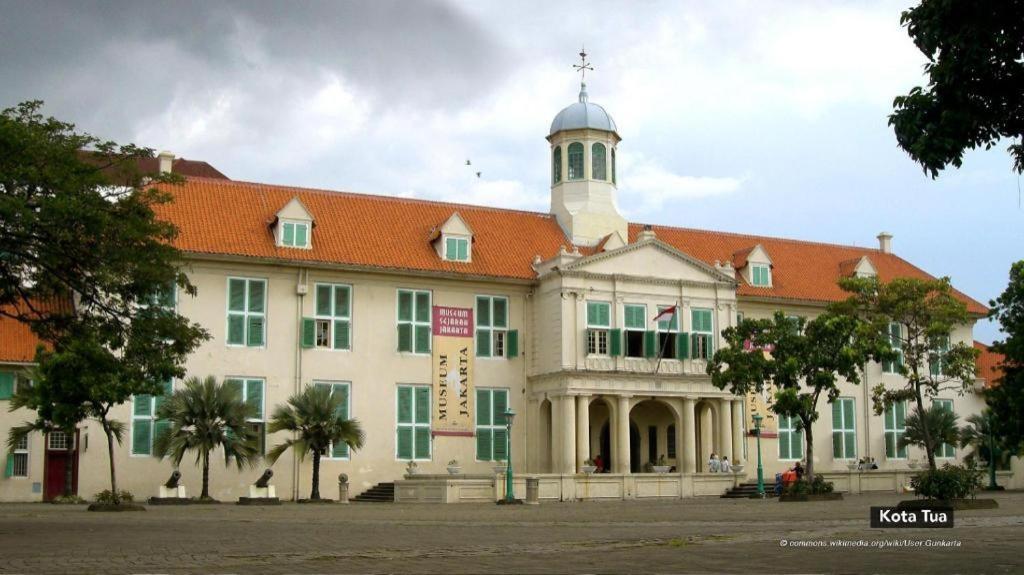 Magnolia Hotel Jacarta Exterior foto